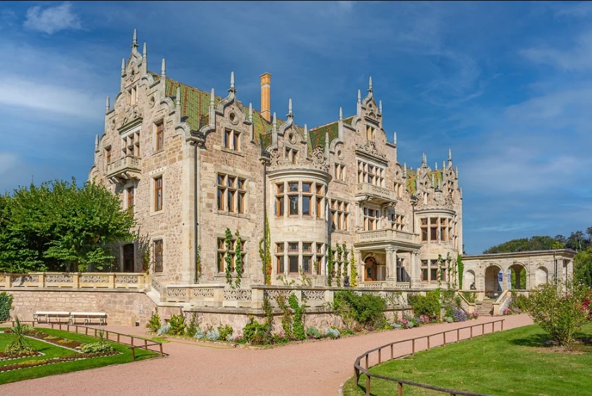 chateau lyon